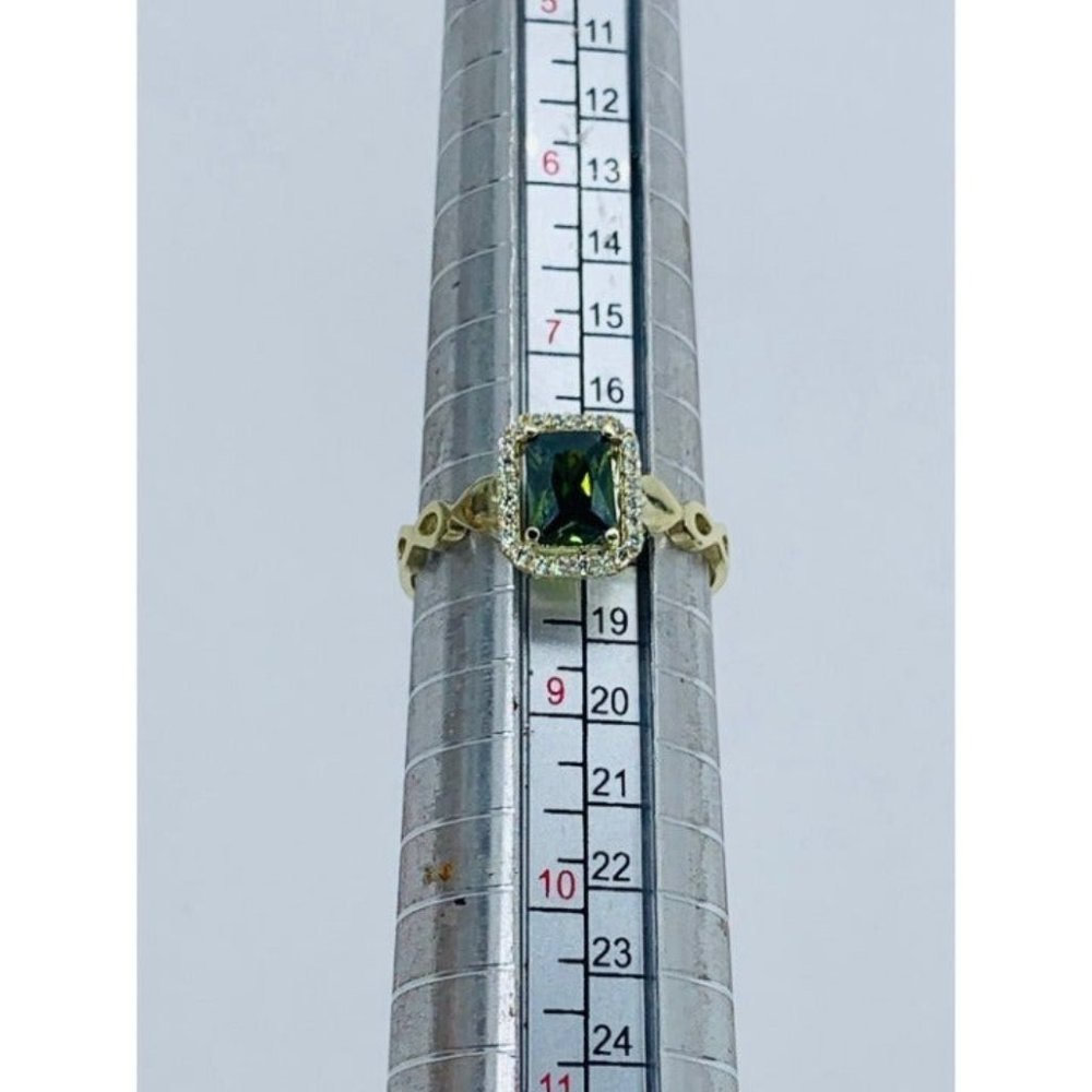 10k Solid Gold Ring Green Birthstone Peridot Augu… - image 5